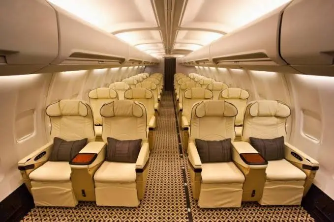 Group boarding private aircraft