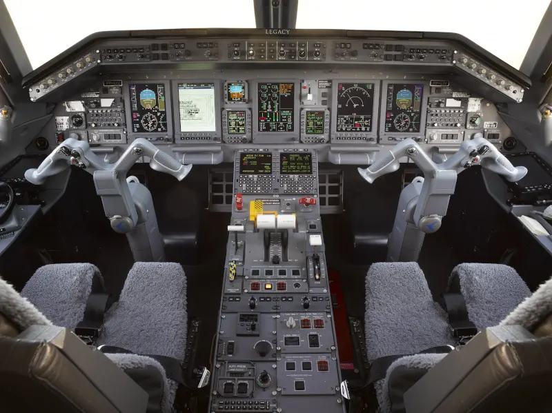 Super mid-size jet cockpit